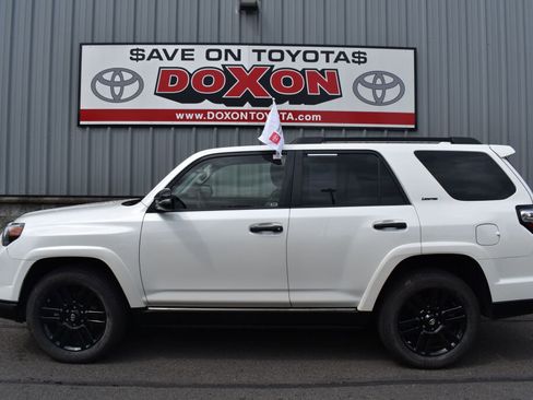 Certified 2020 Toyota 4Runner Nightshade AWD/4WD image 4