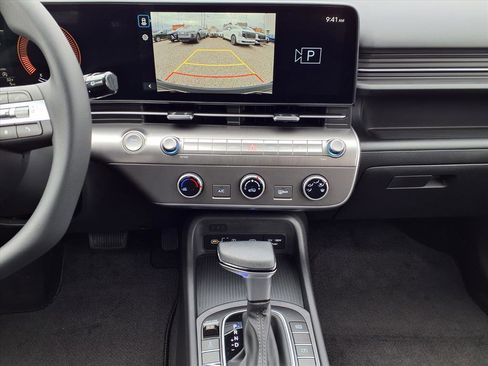 New 2026 Hyundai Kona SE image 9