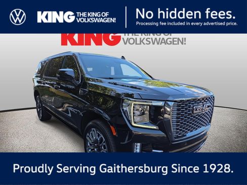 Used 2024 GMC Yukon XL Denali Ultimate AWD/4WD image 1