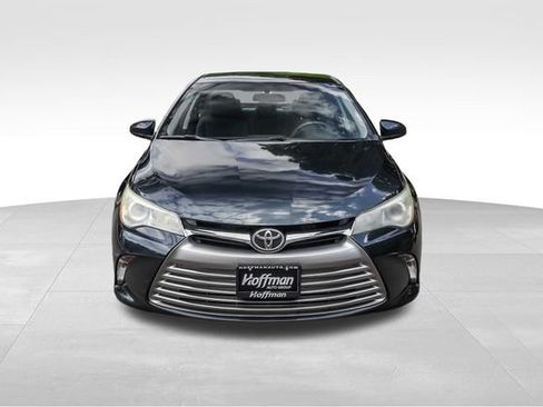 Used 2015 Toyota Camry LE FWD image 3
