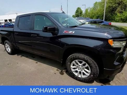 Used 2023 Chevrolet Silverado 1500 RST AWD/4WD image 2