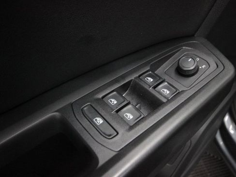 Used 2021 Volkswagen Atlas SE w/ Towing Package image 12