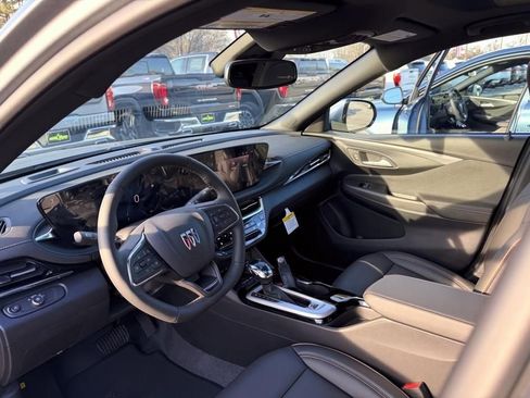 New 2026 Buick Envista Avenir image 12