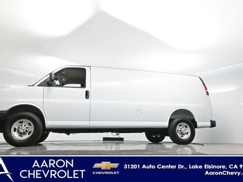 New 2025 Chevrolet Express 3500 Extended w/ Driver Convenience Package image 6