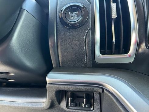 Used 2025 Ford Expedition Max Platinum w/ Driver's Package AWD/4WD image 31