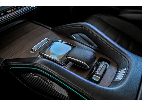 Used 2020 Mercedes-Benz GLE 580 4MATIC w/ Energizing Package Plus image 22