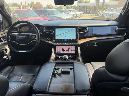 Used 2023 Jeep Grand Wagoneer Series II w/ Flexible Seating Group AWD/4WD image 38
