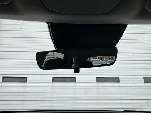 Used 2025 Kia Sportage LX image 17