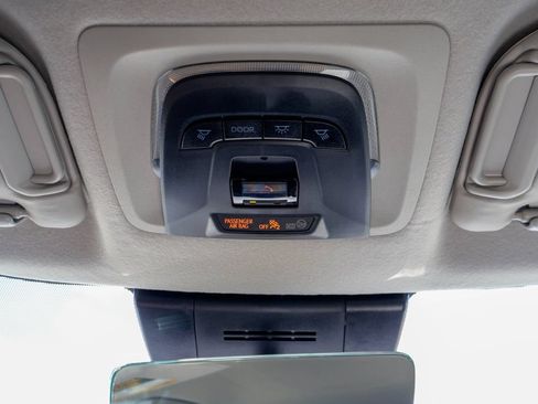 Used 2025 Toyota Corolla Cross LE FWD image 20