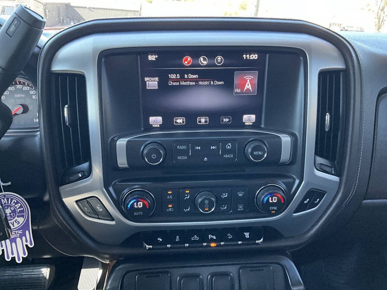 Used 2015 GMC Sierra 2500 SLT w/ Duramax Plus Package AWD/4WD image 13
