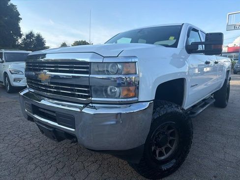 Used 2015 Chevrolet Silverado 2500 W/T w/ WT Convenience Package AWD/4WD image 2