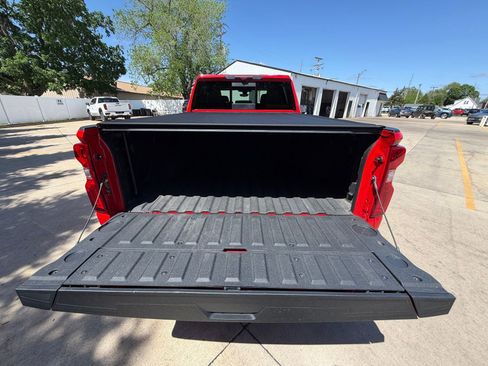 Used 2022 Chevrolet Silverado 2500 LTZ w/ LTZ Plus Package AWD/4WD image 35
