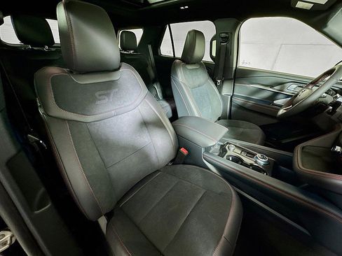 Used 2026 Ford Explorer ST w/ Sun And Sound Package image 31