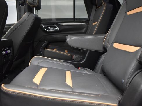 Used 2024 GMC Yukon AT4 image 16