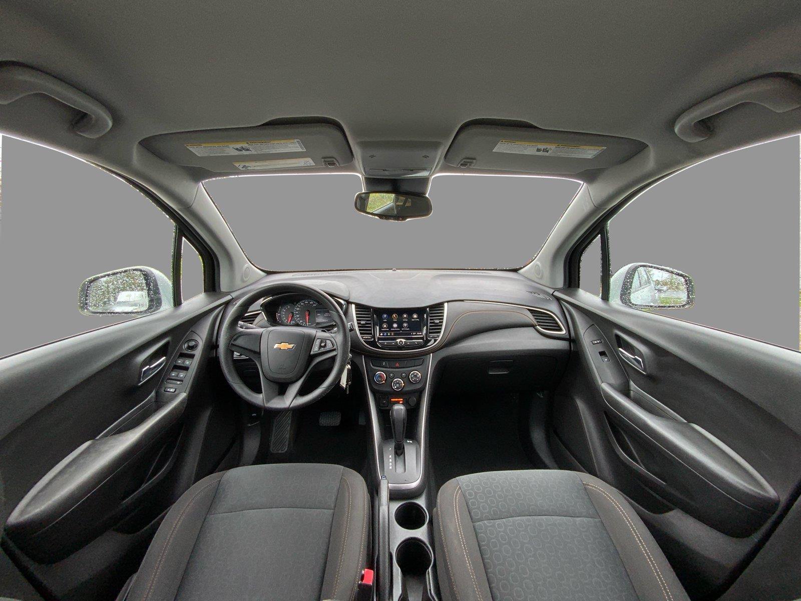 Used 2018 Chevrolet Trax LS AWD/4WD image 22