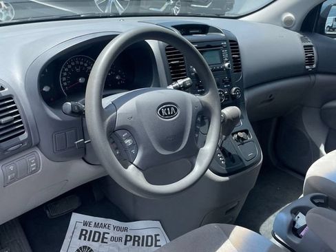 Used 2012 Kia Sedona LX FWD image 12