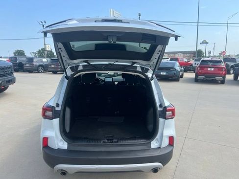 Used 2025 Ford Escape Active w/ Cold Weather Package FWD image 13