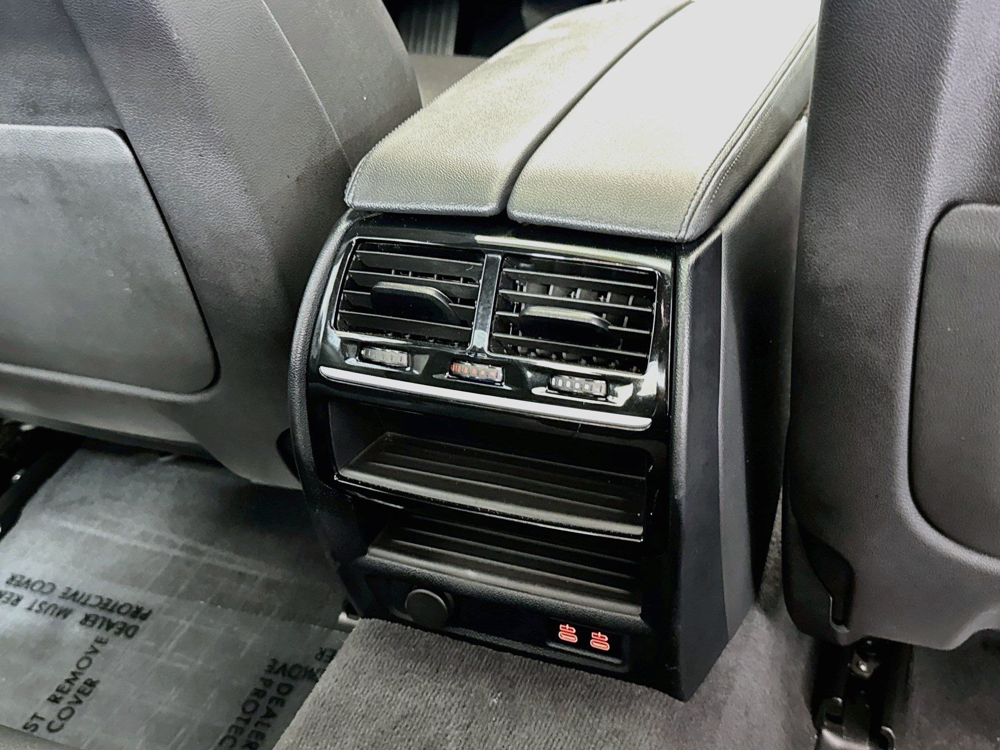 Used 2020 BMW 530e w/ Convenience Package RWD image 17