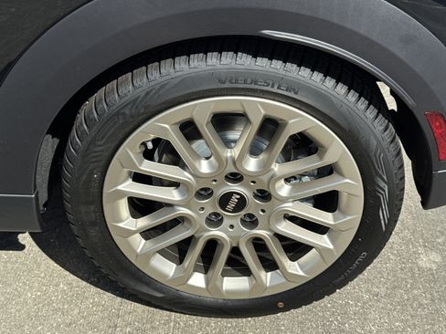 New 2026 MINI Cooper 2-Door Hardtop image 25