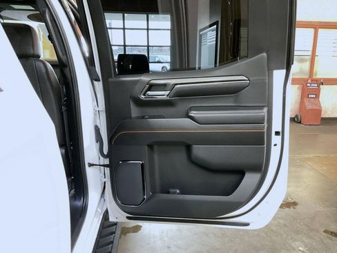 Certified 2024 GMC Sierra 1500 AT4 w/ Technology Package image 17