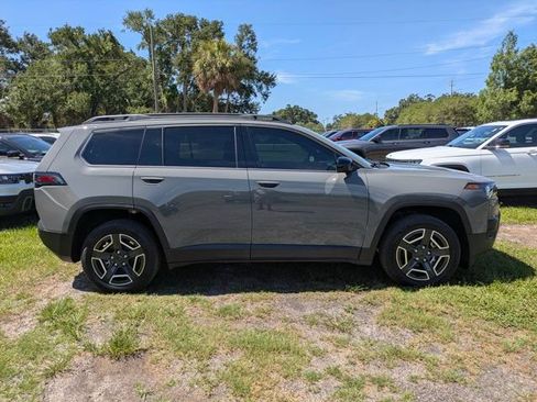 New 2026 Jeep Cherokee Laredo AWD/4WD image 2