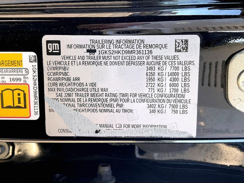 Used 2021 GMC Yukon XL AT4 image 34