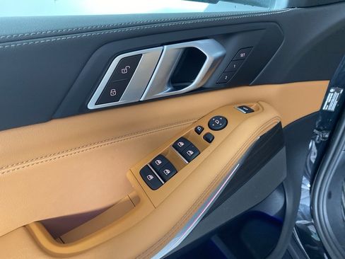 Certified 2024 BMW X5 xDrive40i w/ Premium Package image 9