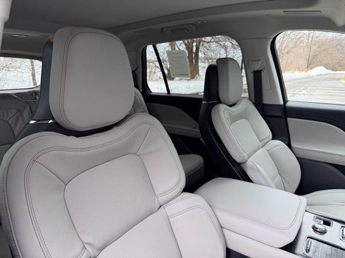 New 2026 Lincoln Aviator Reserve image 27