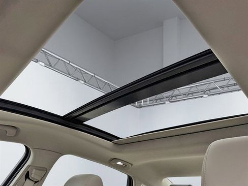 Used 2017 Buick LaCrosse Premium w/ Driver Confidence Package #2 image 12