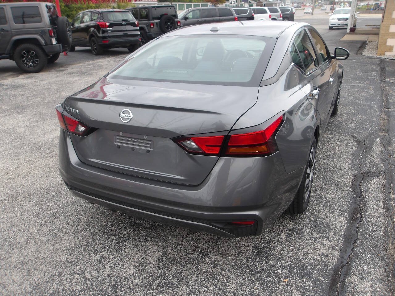 Used 2019 Nissan Altima 2.5 S FWD image 7