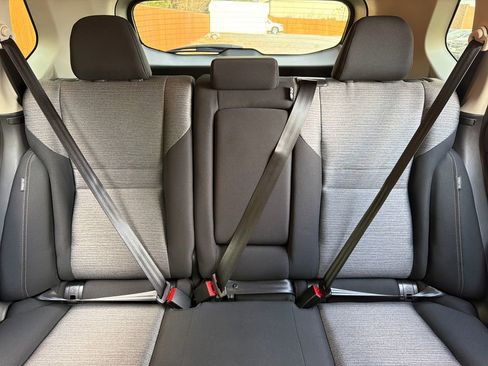 Used 2023 Nissan Rogue SV image 30