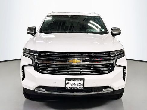 Used 2021 Chevrolet Suburban Premier w/ Premium Package image 2