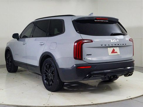 Used 2022 Kia Telluride EX w/ EX Premium Package image 5