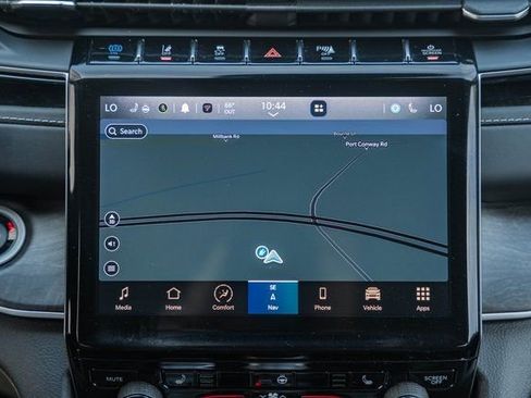 Used 2022 Jeep Grand Cherokee Limited 4xe image 13