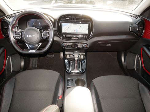 Certified 2023 Kia Soul GT-Line w/ GT-Line Technology Package image 10