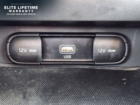 Used 2020 Kia Soul GT-Line FWD image 19