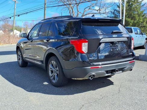 Certified 2022 Ford Explorer XLT w/ Equipment Group 202A AWD/4WD image 5