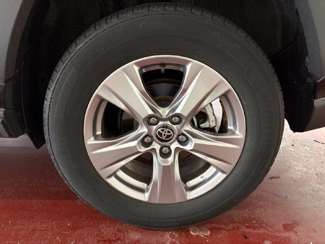 Used 2024 Toyota RAV4 XLE w/ Convenience Package AWD/4WD image 26