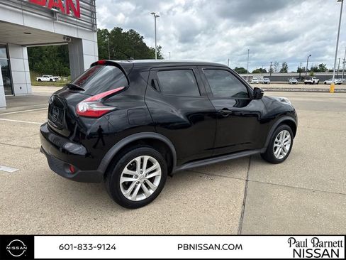 Used 2016 Nissan Juke S FWD image 8