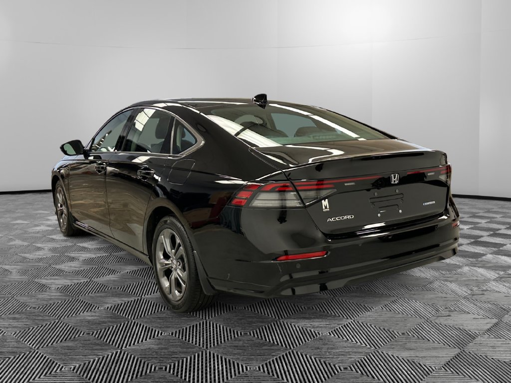 Used 2025 Honda Accord EX-L image 3