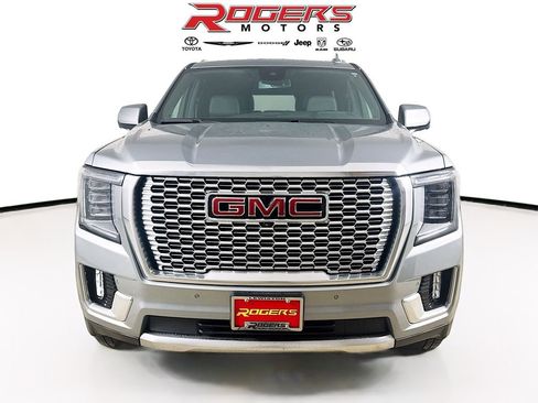 Used 2023 GMC Yukon Denali w/ Max Trailering Package image 2
