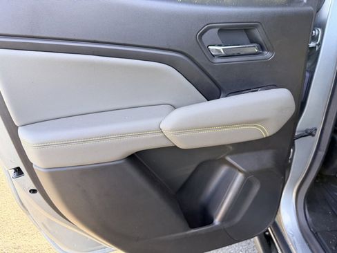 Used 2025 Chevrolet Colorado ZR2 w/ Technology Package image 33