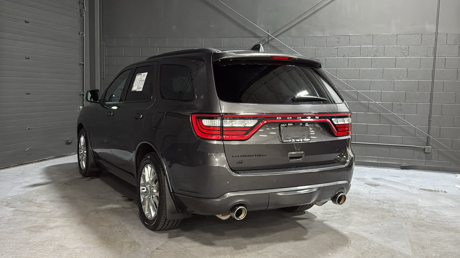 Used 2020 Dodge Durango R/T w/ Blacktop Package AWD/4WD image 6