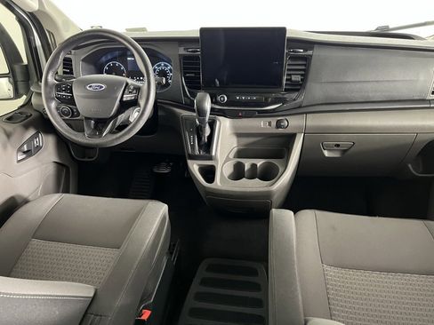 Used 2023 Ford Transit 350 XLT image 13