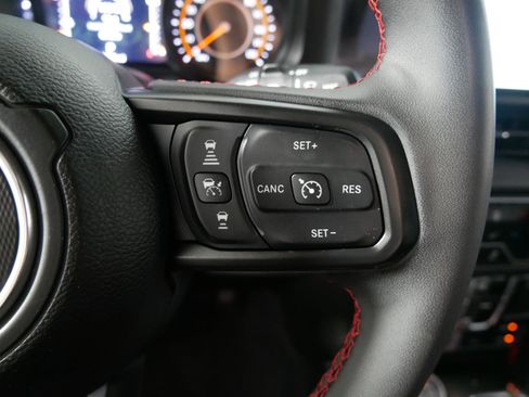 Used 2024 Jeep Wrangler Unlimited Rubicon image 28