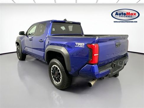 Used 2024 Toyota Tacoma TRD Off-Road image 5