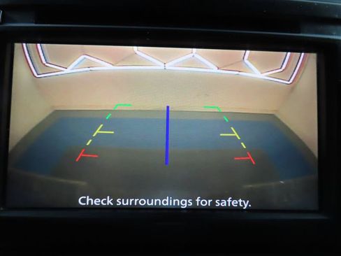 Used 2019 Nissan Titan SV w/ SV Convenience Package AWD/4WD image 28