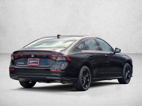 New 2025 Honda Accord SE image 2