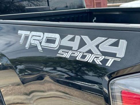 Certified 2021 Toyota Tacoma TRD Sport w/ Technology Package AWD/4WD image 14