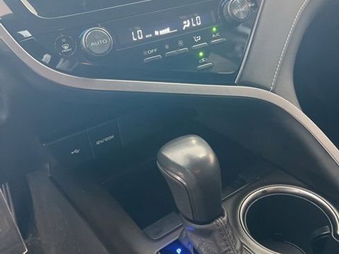 Used 2023 Toyota Camry SE image 23